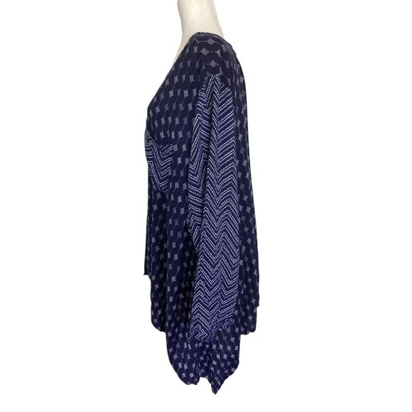 Lane Bryant Indigo Tribal Pattern Blouse 26/28 - Picture 3 of 9